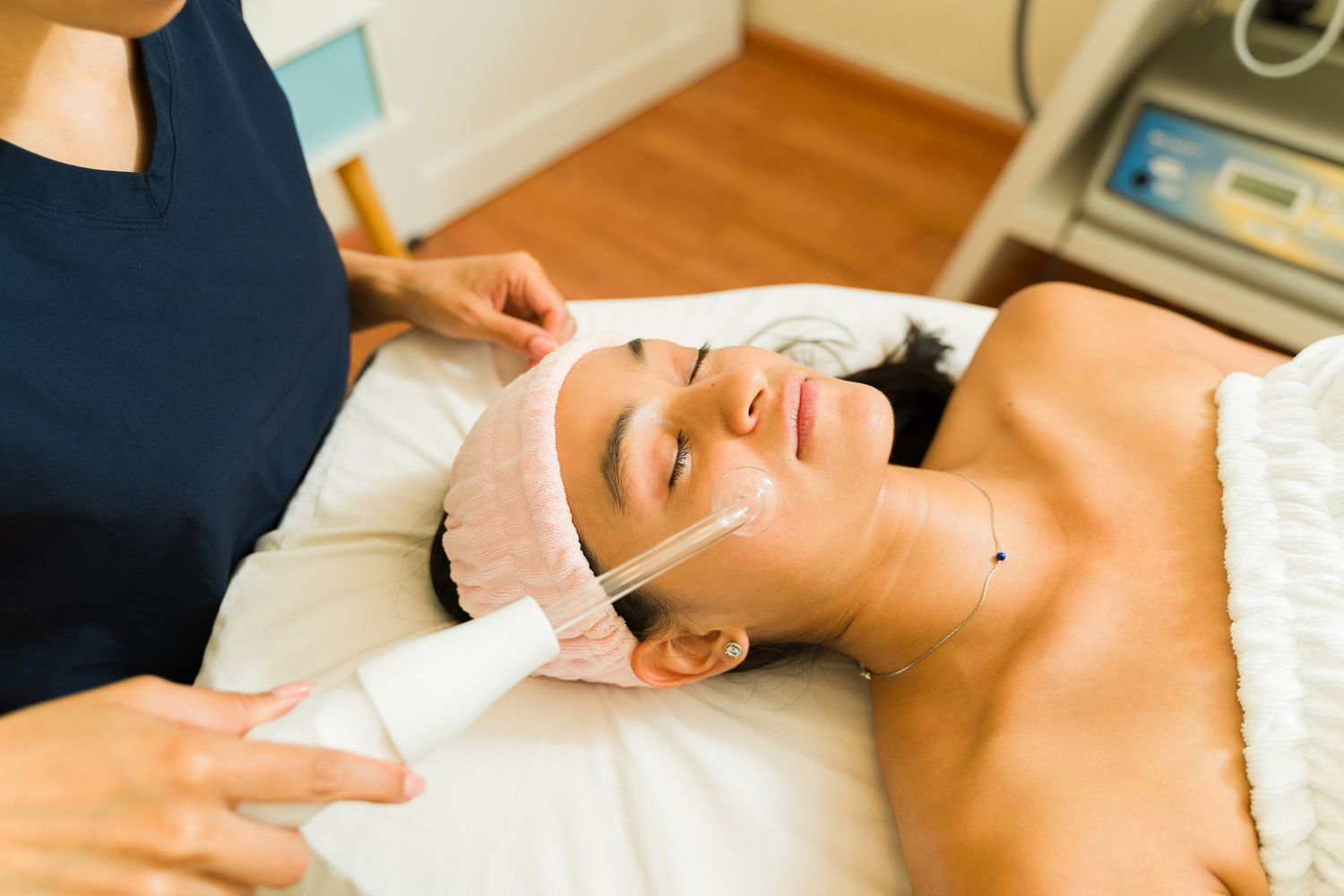 Hydra Facial